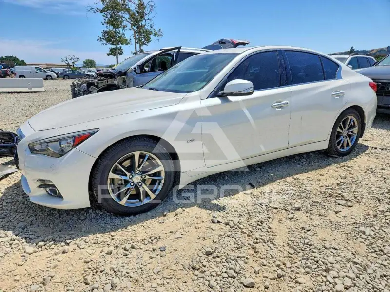 2017 Infinity Q50 фото