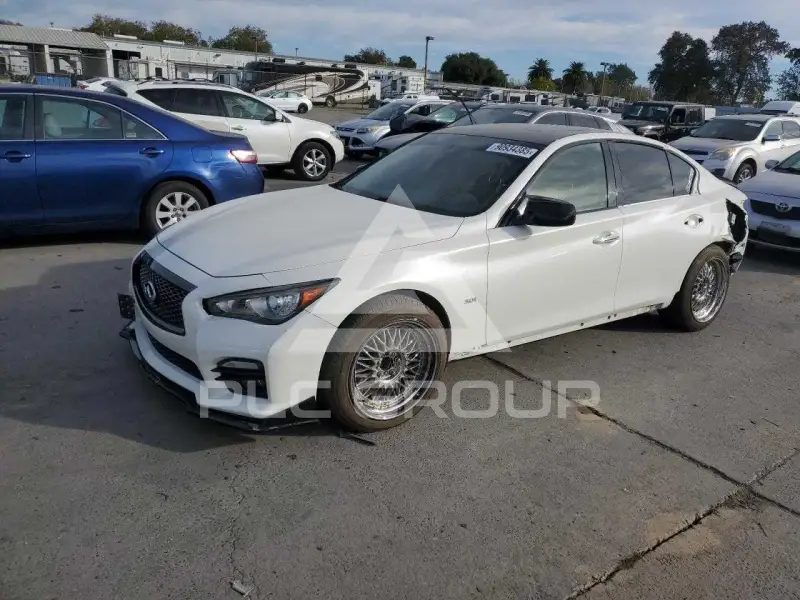 2017 Infinity Q50 фото