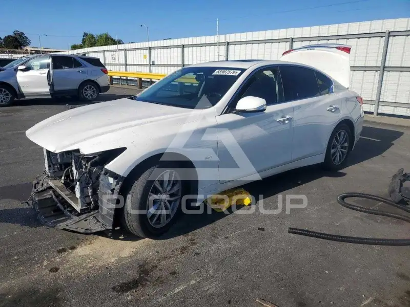 2017 Infinity Q50 photo