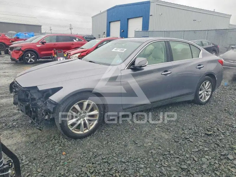 2017 Infinity Q50 фото