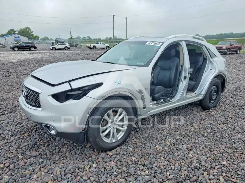 2017 Infinity QX70 фото