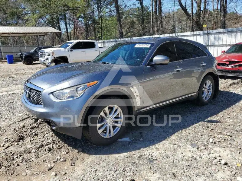 2017 Infinity QX70 фото