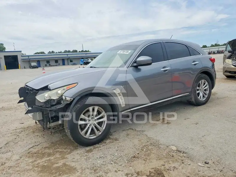 2017 Infinity QX70 фото
