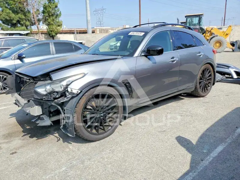 2017 Infinity QX70 фото