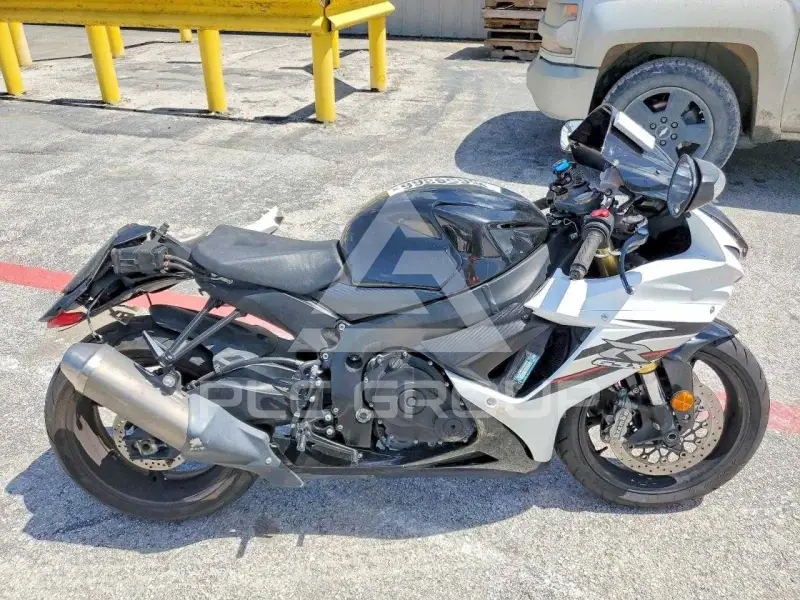 2017 Suzuki GSX photo