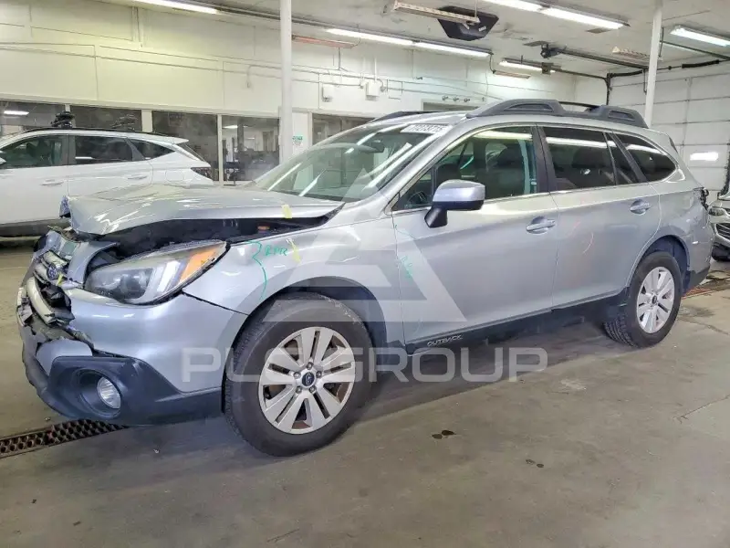 2017 Subaru Outback photo