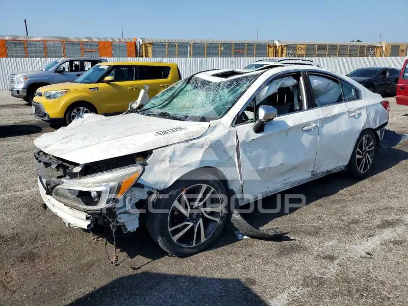 2017 Subaru Legacy фото