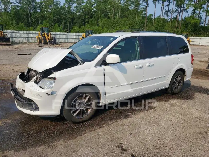 2017 Dodge CARAVAN photo
