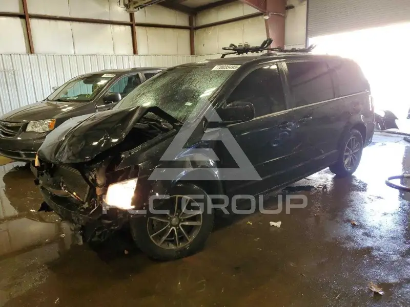 2017 Dodge CARAVAN photo
