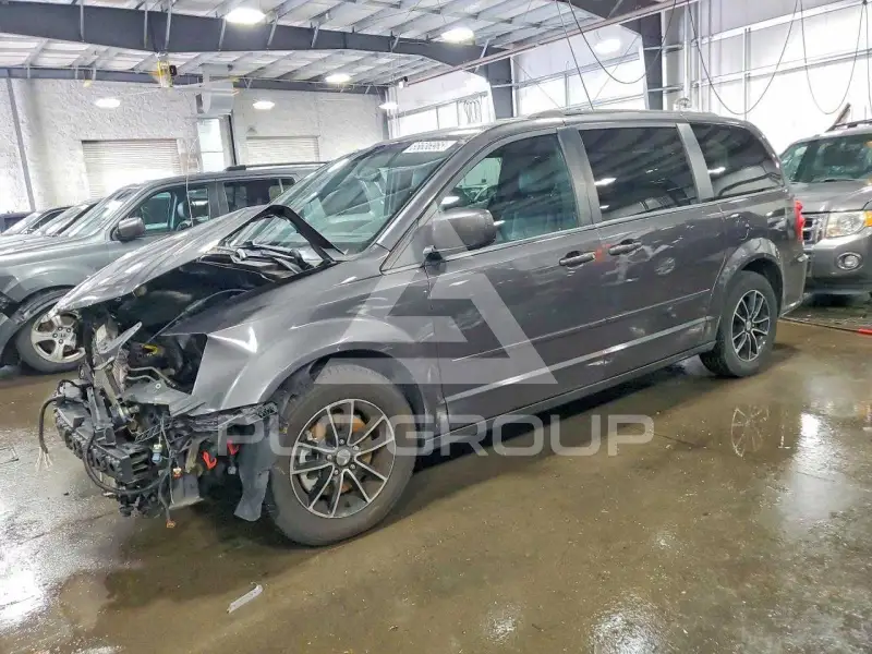 2017 Dodge CARAVAN фото