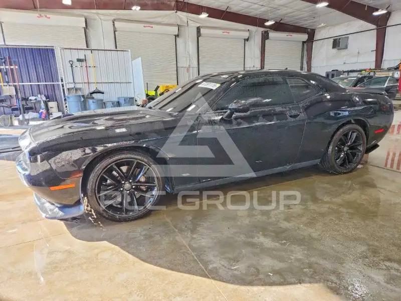 2017 Dodge CHALLENGER фото