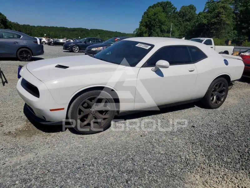 2017 Dodge CHALLENGER photo
