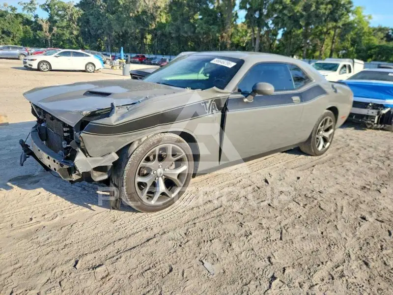 2017 Dodge CHALLENGER photo