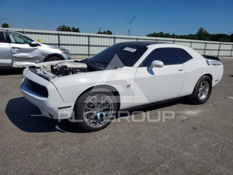 2017 Dodge CHALLENGER фото