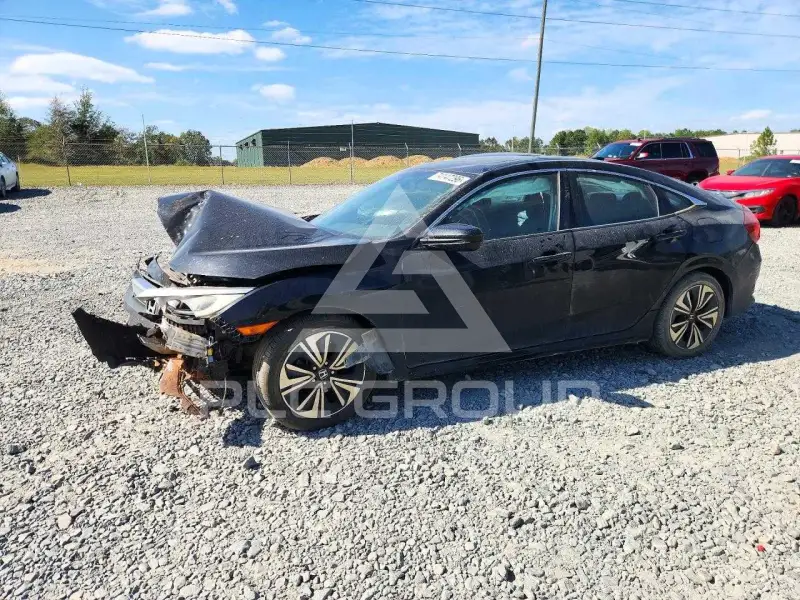 2017 Honda CIVIC фото
