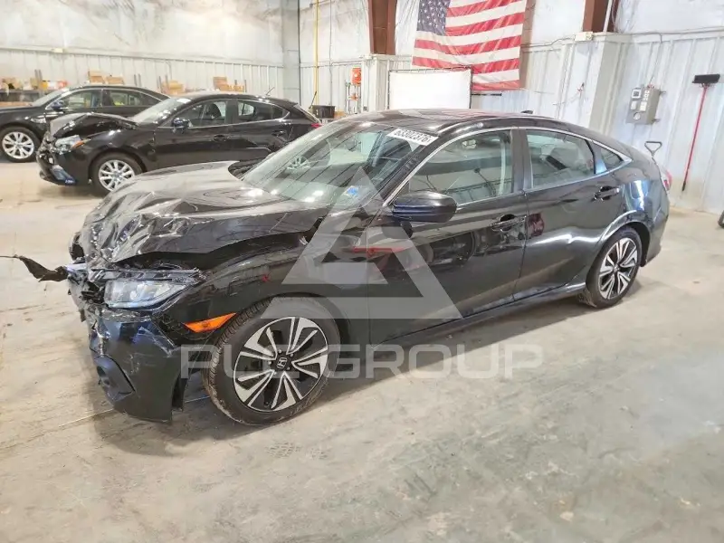 2017 Honda CIVIC фото