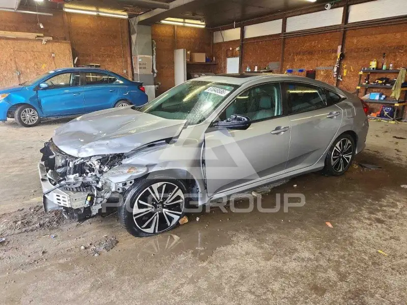 2017 Honda CIVIC фото