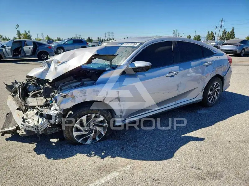 2017 Honda CIVIC фото