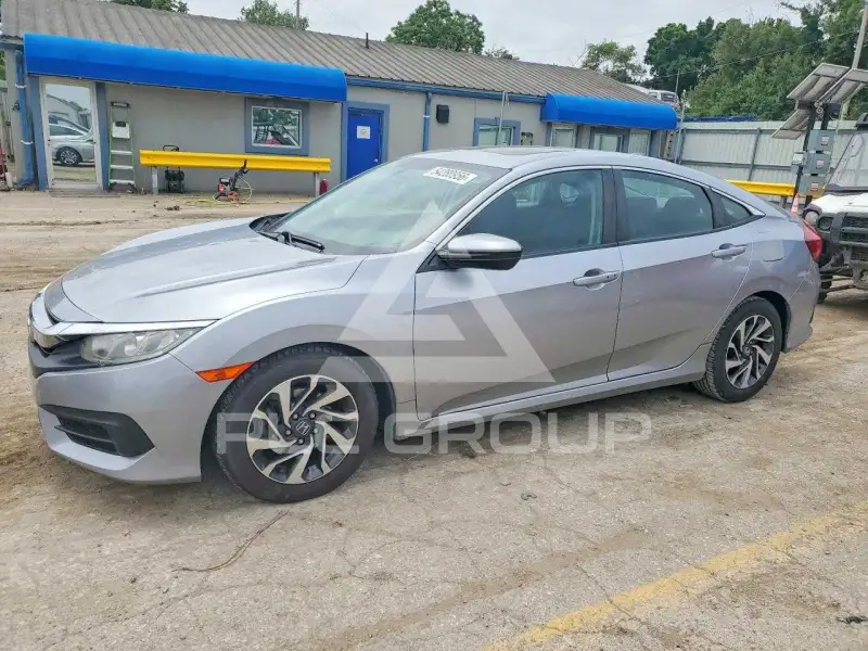 2017 Honda CIVIC фото