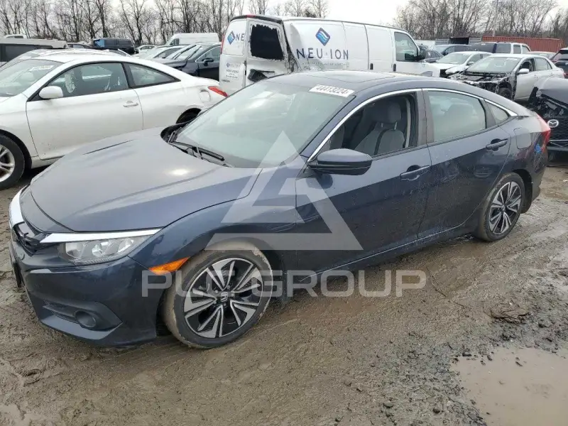 2017 Honda CIVIC фото