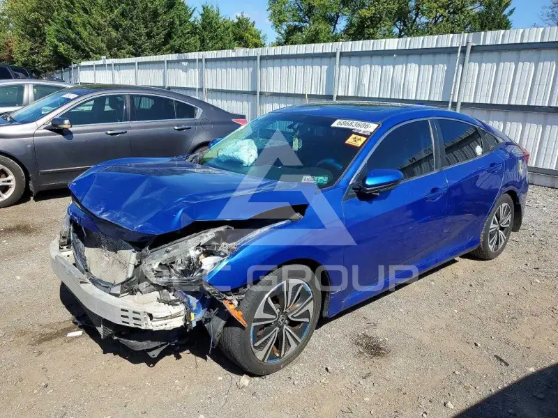 2017 Honda CIVIC фото