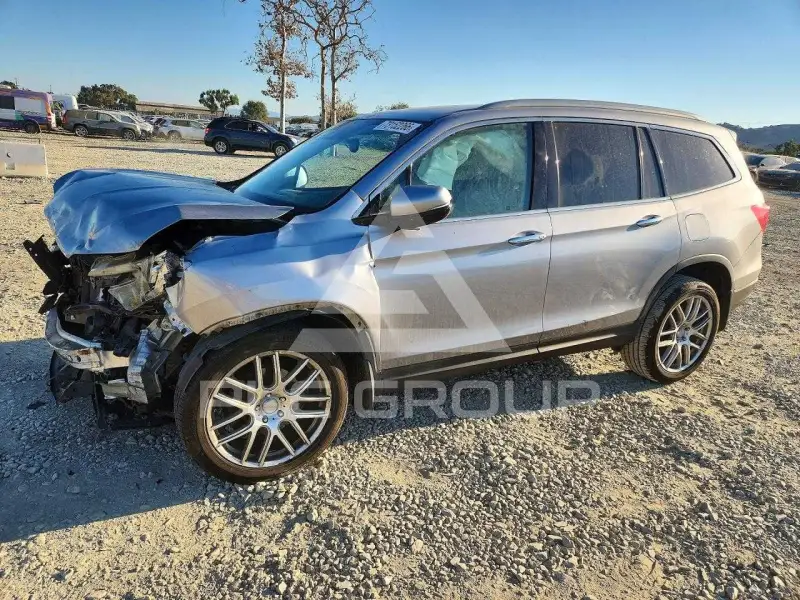 2017 Honda PILOT фото