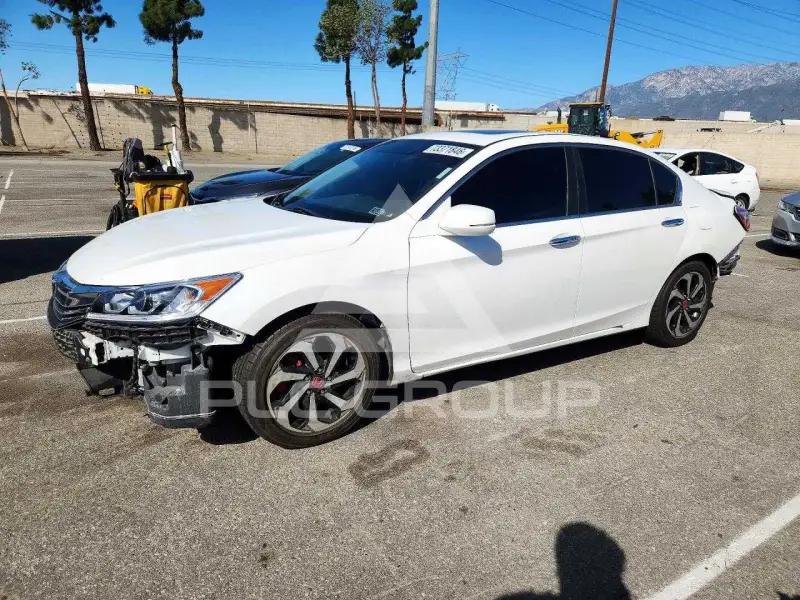 2017 Honda Accord фото