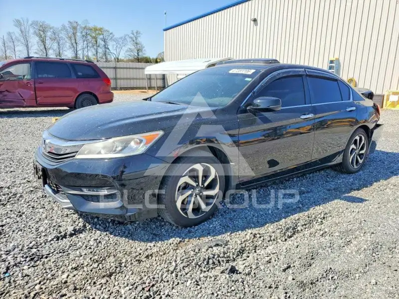 2017 Honda Accord photo