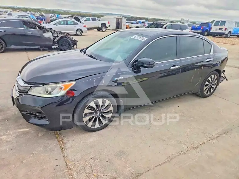 2017 Honda Accord photo