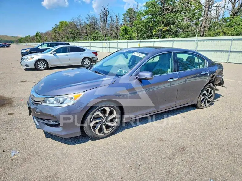 2017 Honda Accord photo