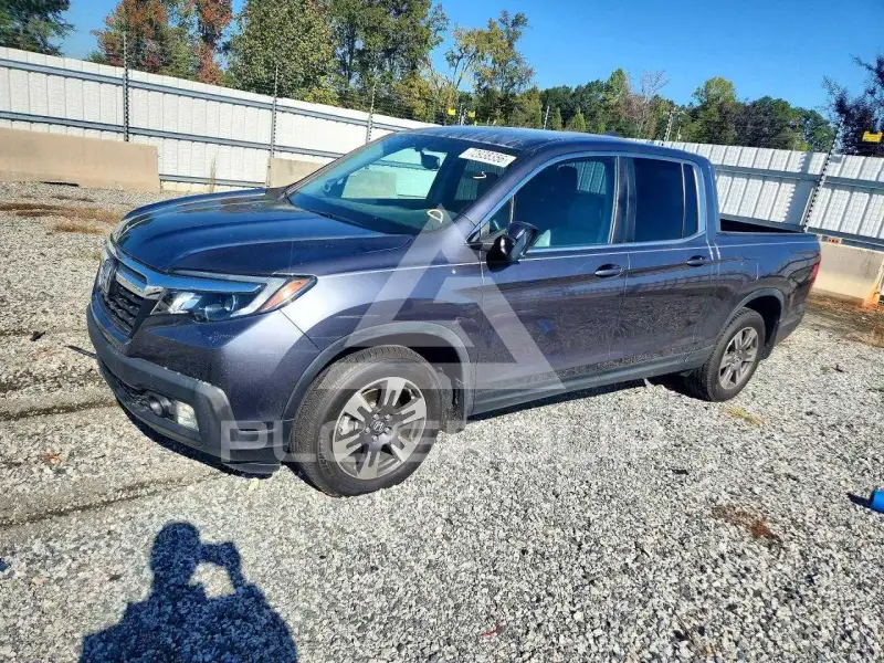 2017 Honda RIDGELINE photo