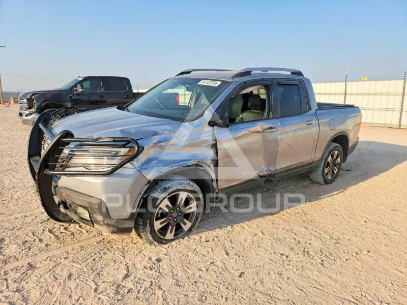 2017 Honda RIDGELINE photo