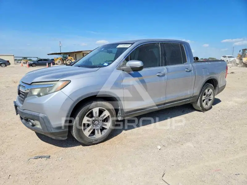 2017 Honda RIDGELINE photo