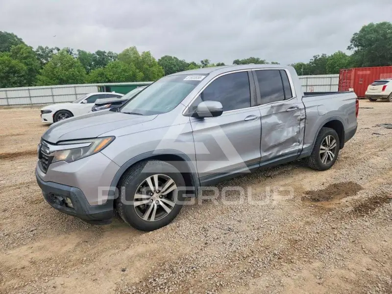 2017 Honda RIDGELINE фото