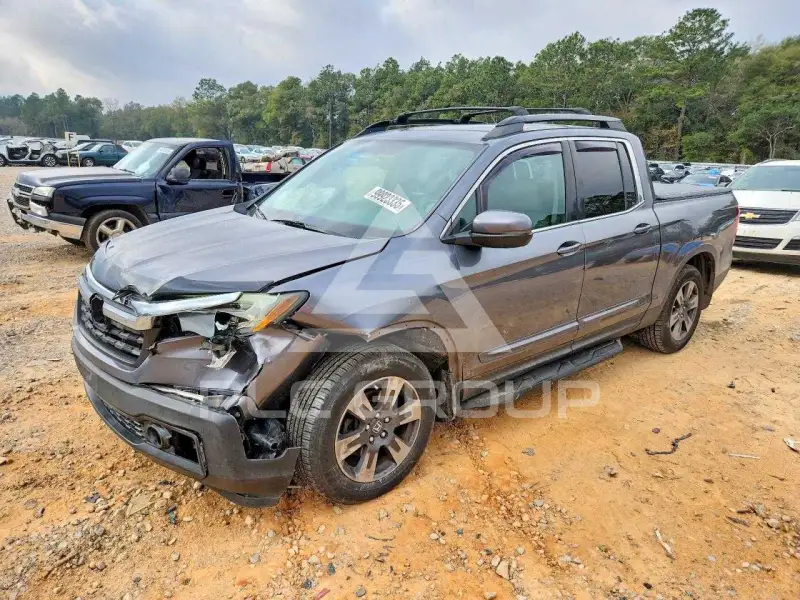 2017 Honda RIDGELINE фото