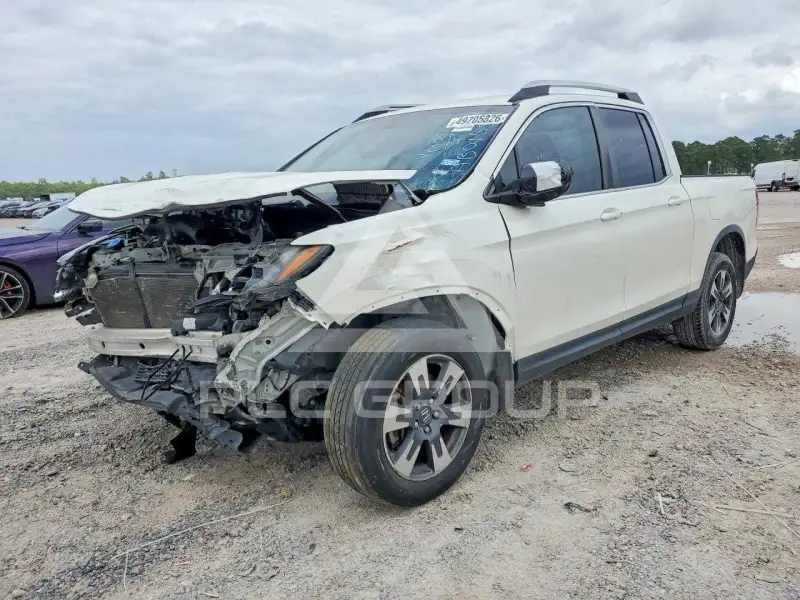 2017 Honda RIDGELINE photo