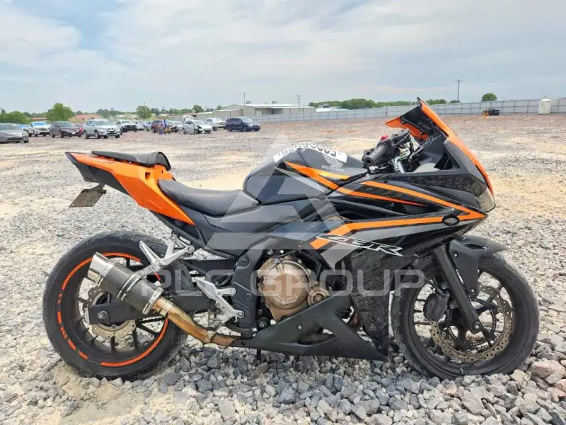 2017 Honda CBR photo