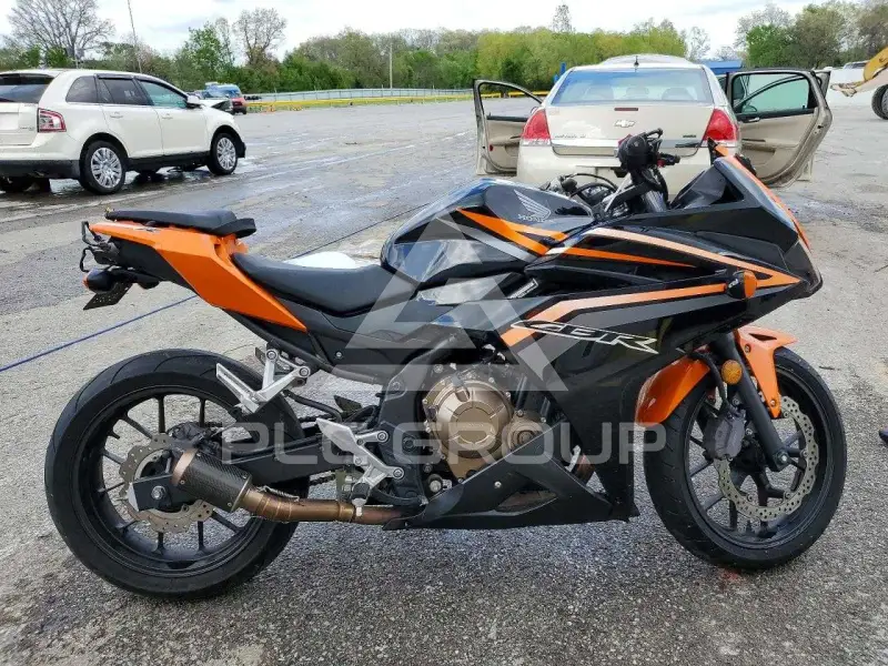 2017 Honda CBR photo