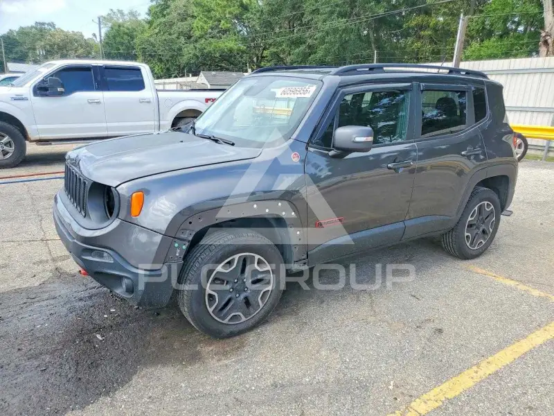 2017 Jeep Renegade photo