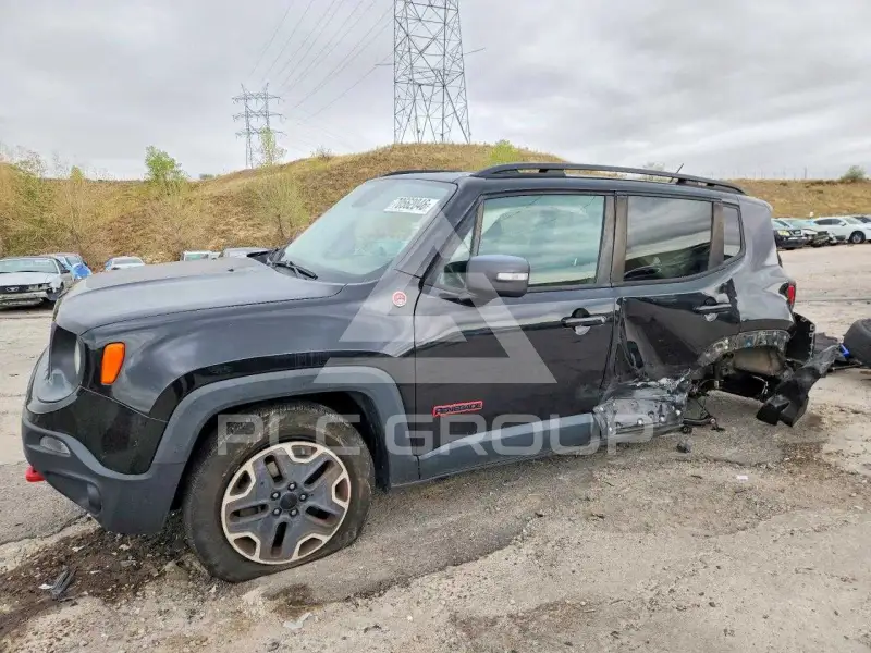 2017 Jeep Renegade photo