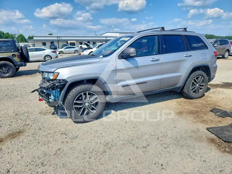 2017 Jeep CHEROKEE фото