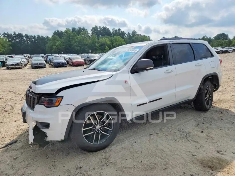 2017 Jeep CHEROKEE photo