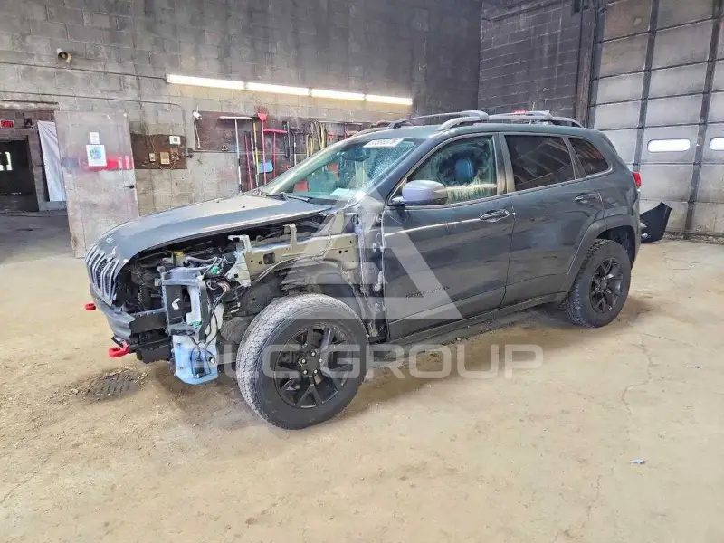2017 Jeep CHEROKEE фото