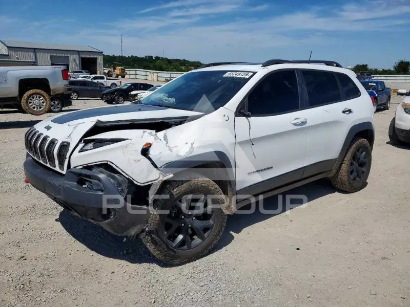 2017 Jeep CHEROKEE фото