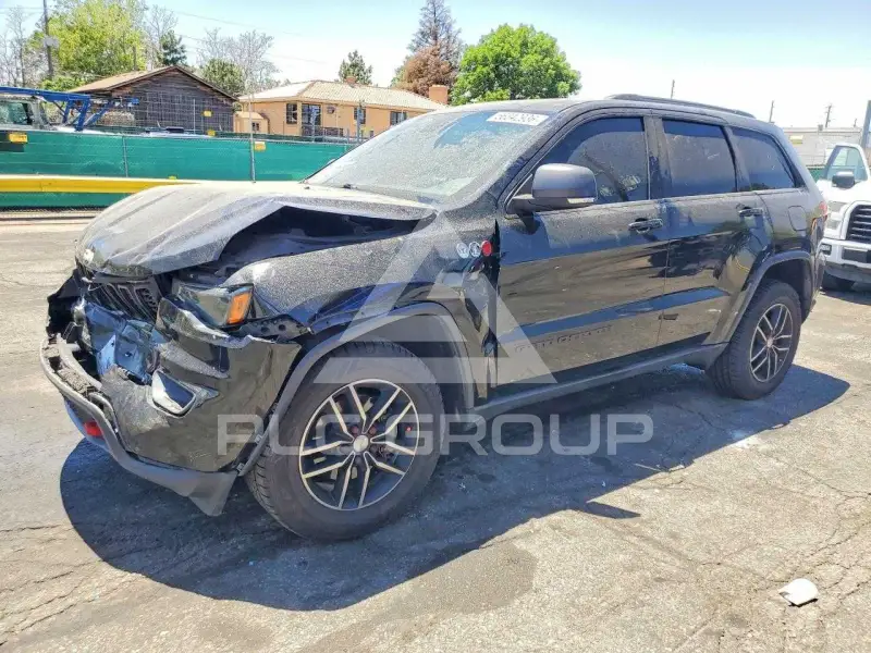 2017 Jeep Grand Cherokee фото