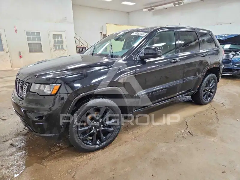 2017 Jeep CHEROKEE фото