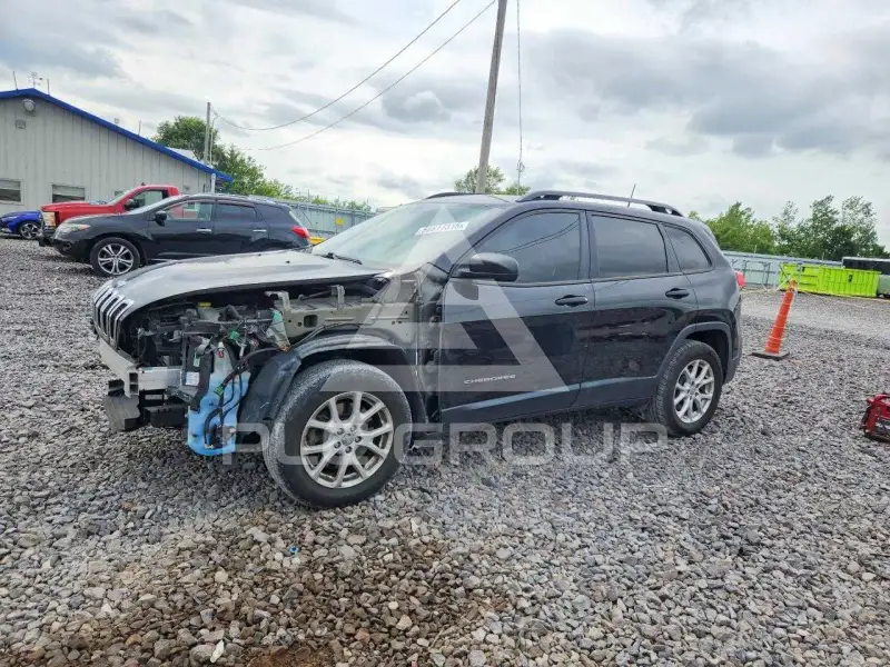 2017 Jeep CHEROKEE photo