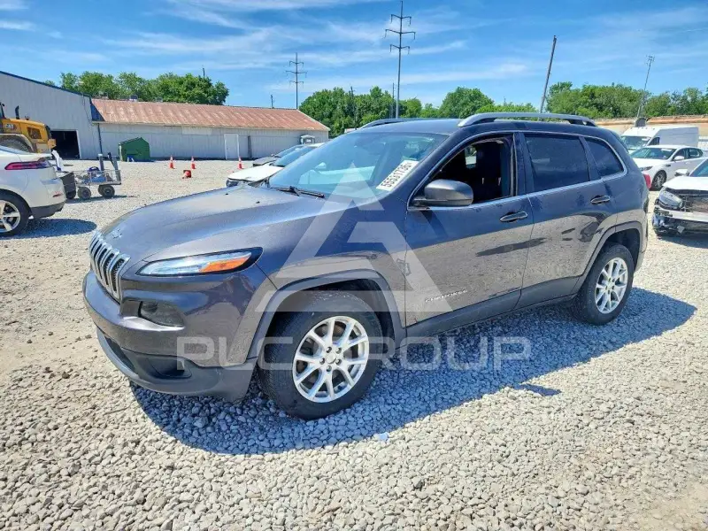 2017 Jeep CHEROKEE photo