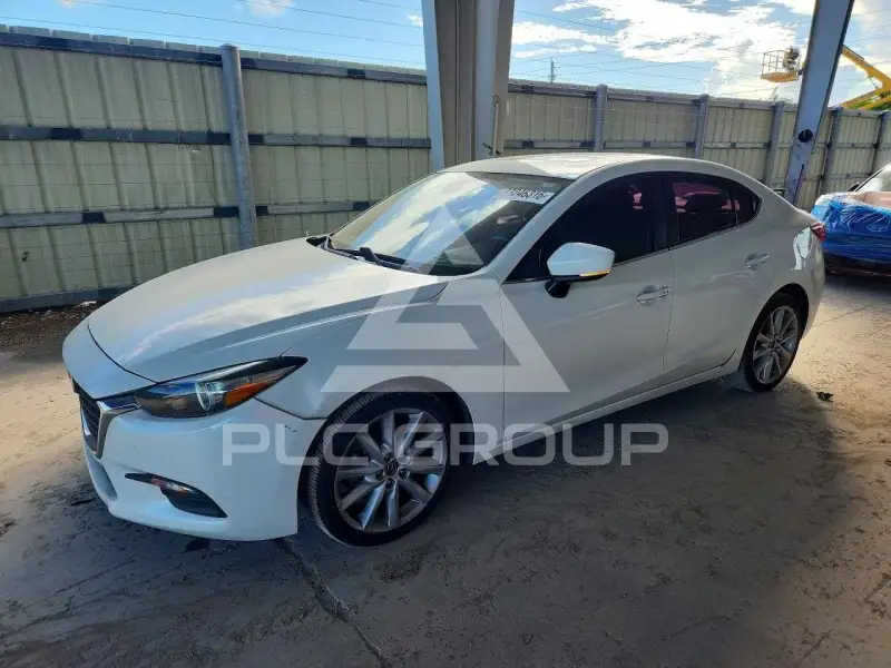 2017 Mazda 3 фото