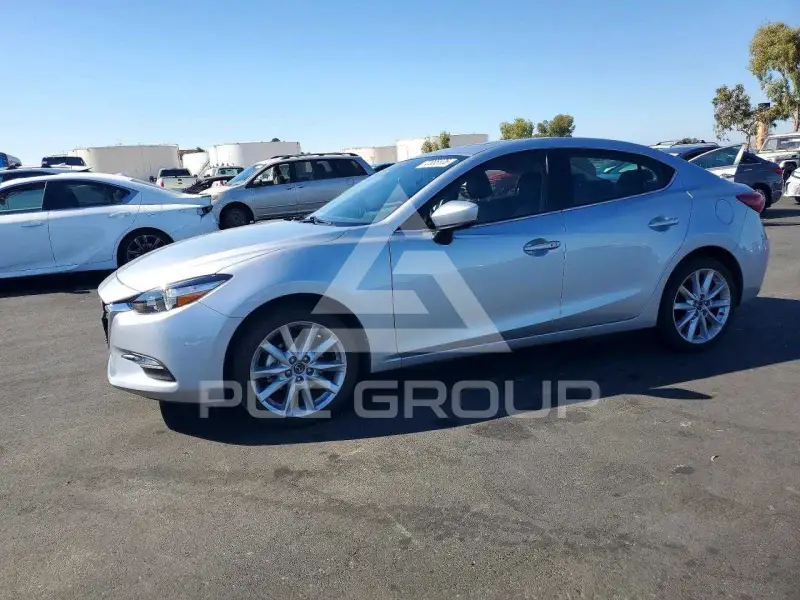 2017 Mazda 3 фото